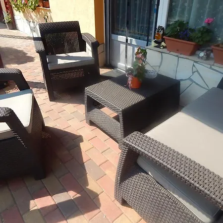 Apartment Andrea Vendeghaz Kehidakustány