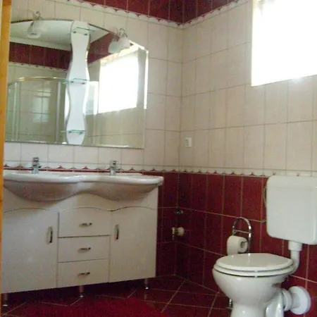 Andrea Vendeghaz Apartment *