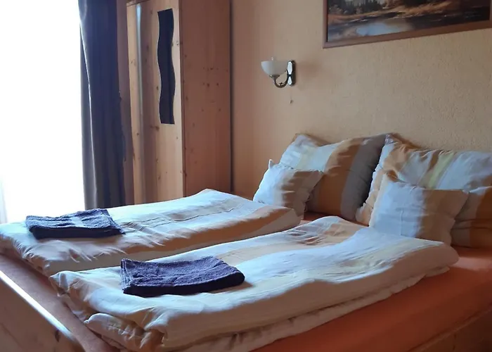 Andrea Vendeghaz Kehidakustány