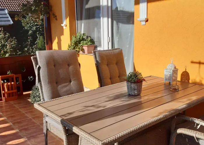 Andrea Vendeghaz Kehidakustány